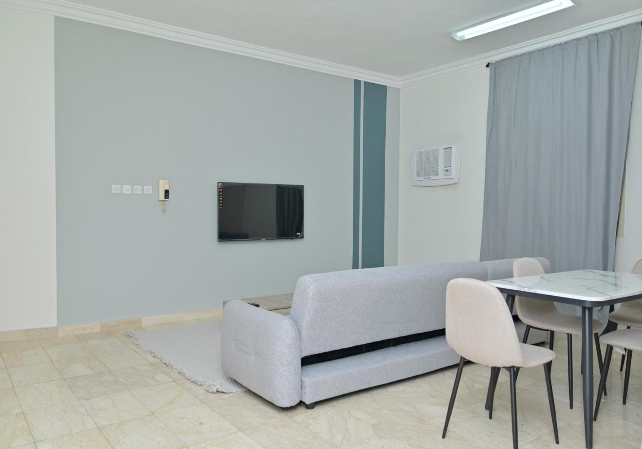 Modern & New furnished Apartments - 10 Mins Drive to Beach view 5
