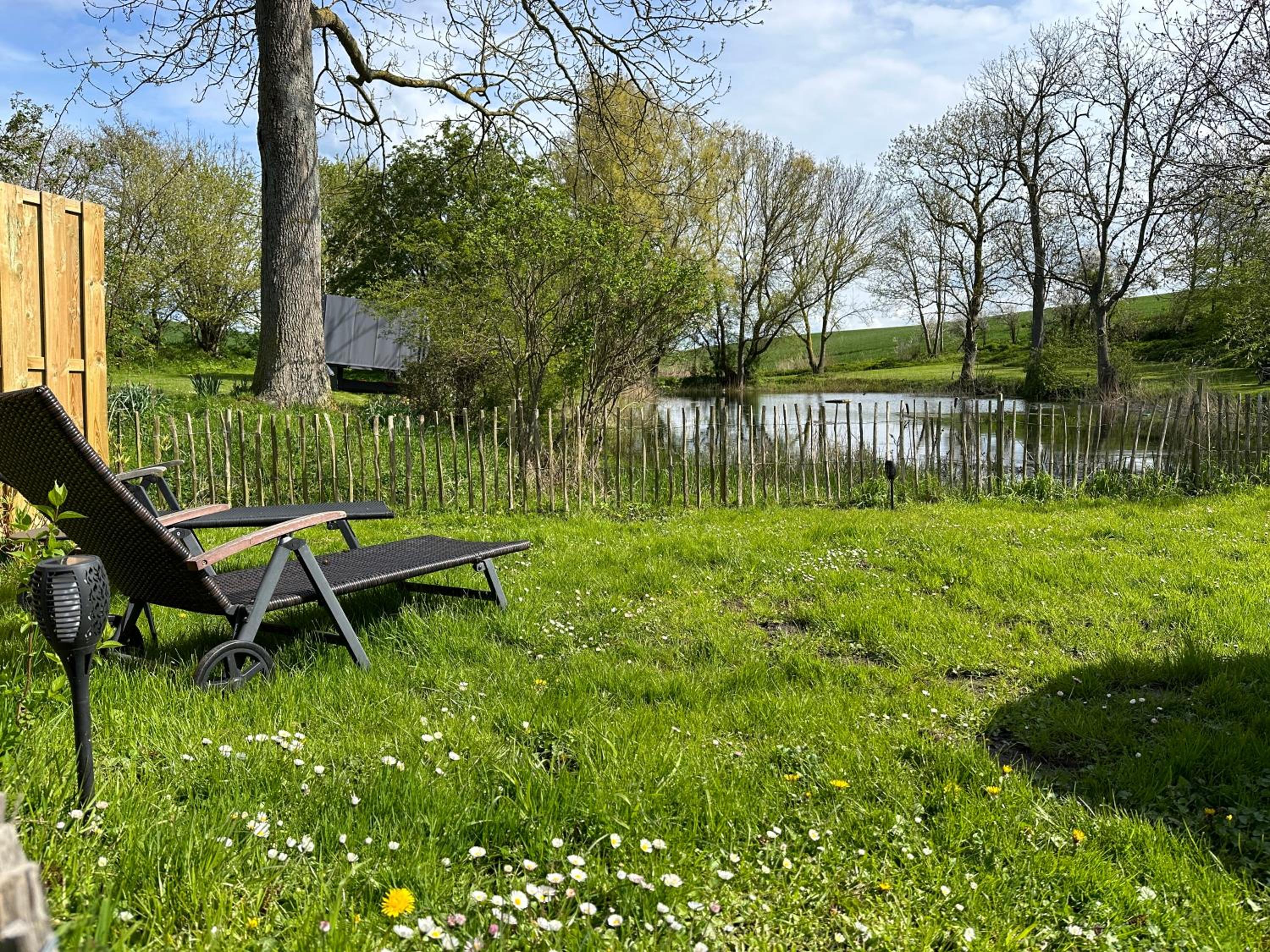 Ferienwohnung mit Luxusbad, Terrasse Ostseenähe
