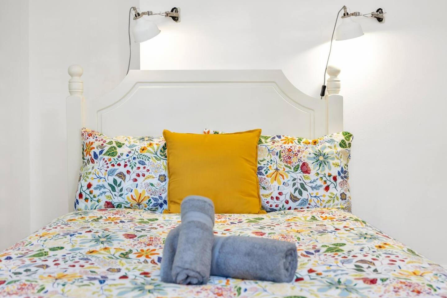Kensington 3BR Victorian Flat Sleeps 7 Tube