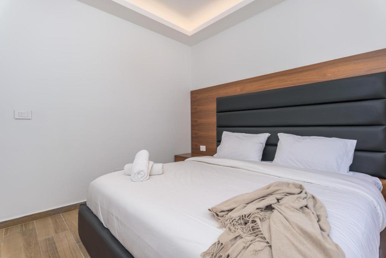Vantage - 2 BR Apt by The Valley in Kfardebian view 5