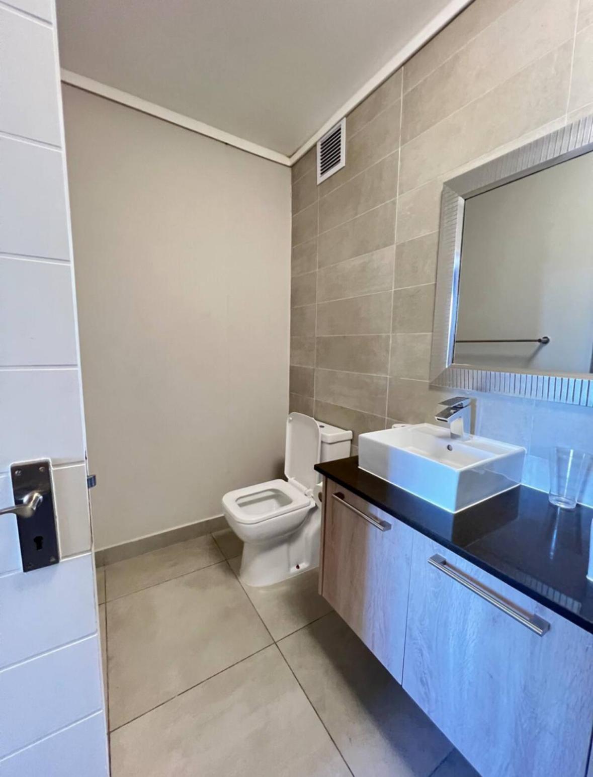 Stylish waters edge apartment