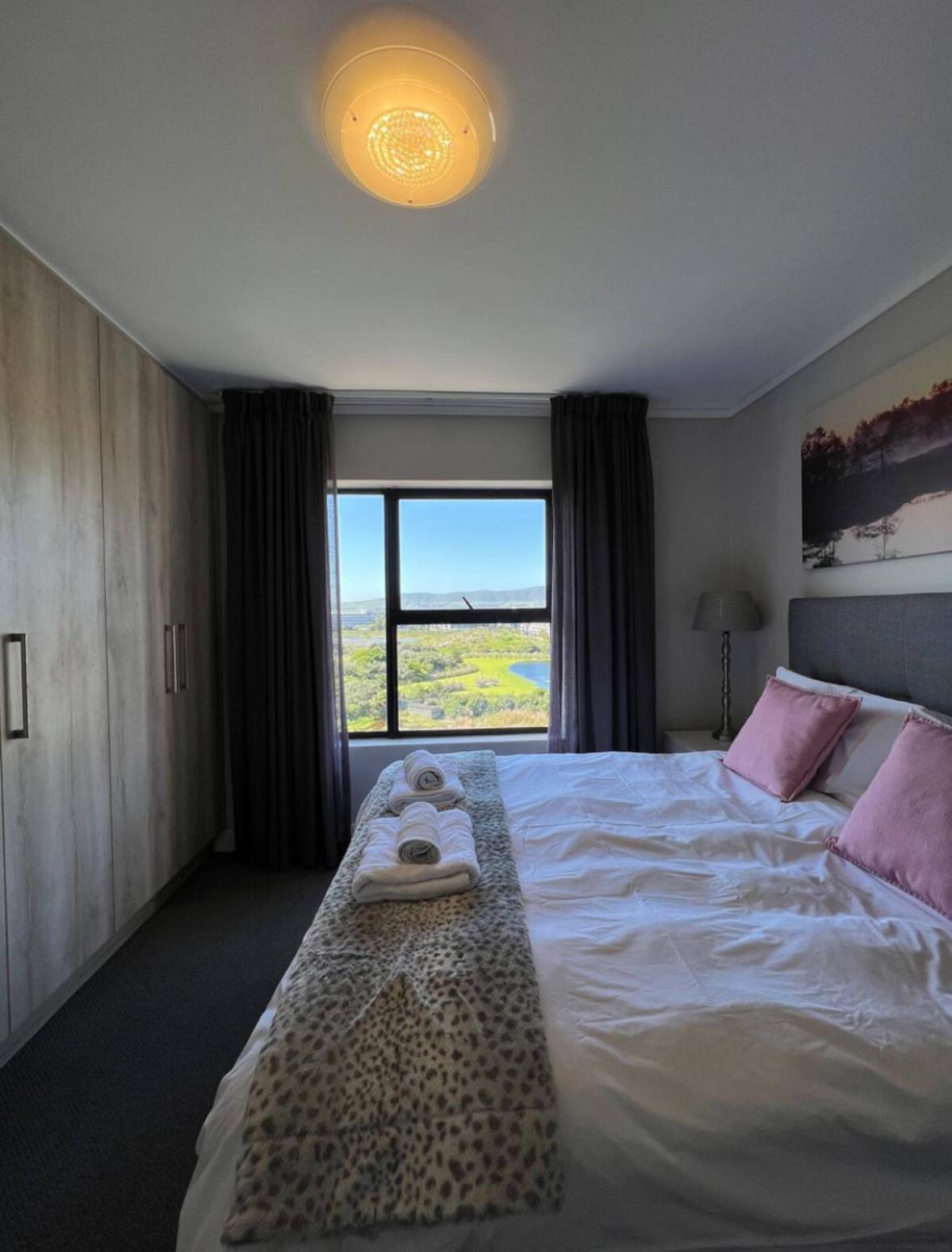 Stylish waters edge apartment