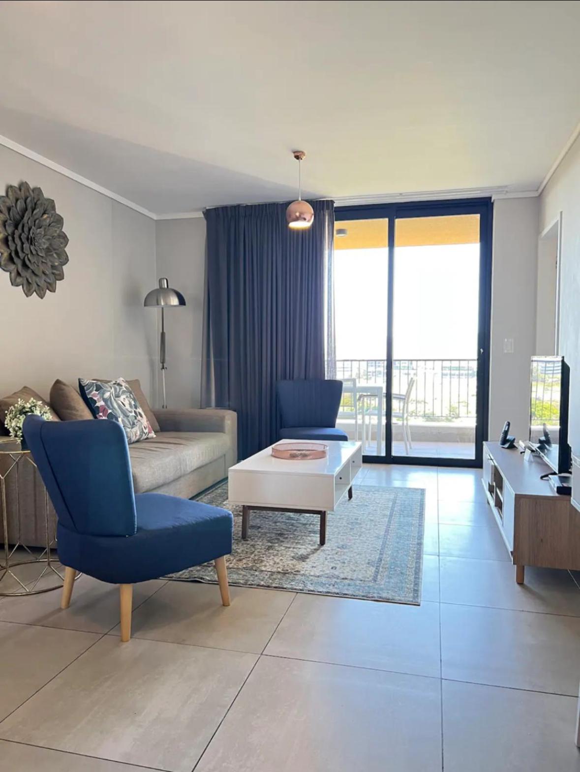 Stylish waters edge apartment