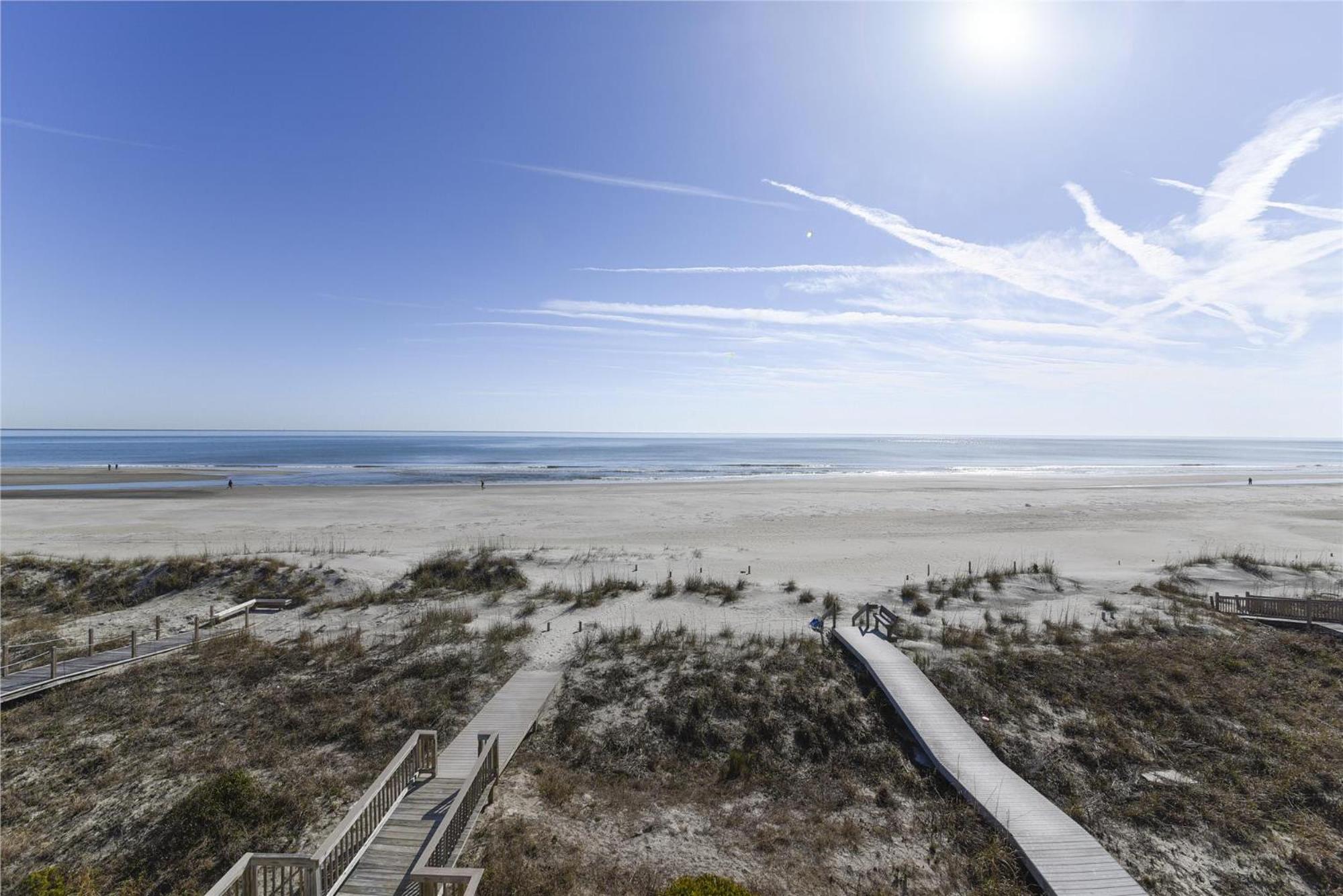 14 Collier Beach Road- Oceanfront, Private Pool, Free Activities Included view 3