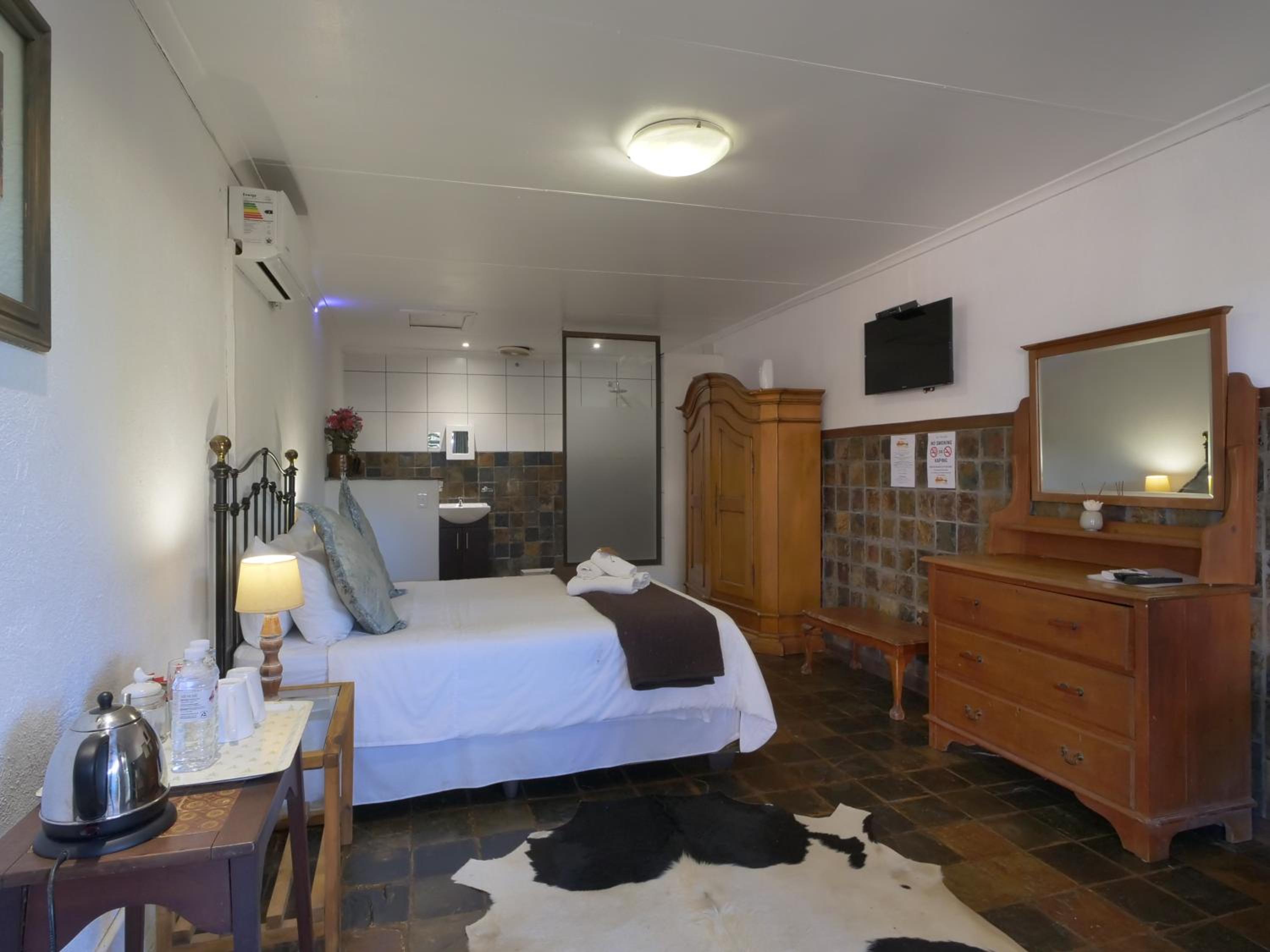 Autumn Breeze Manor Guest House
