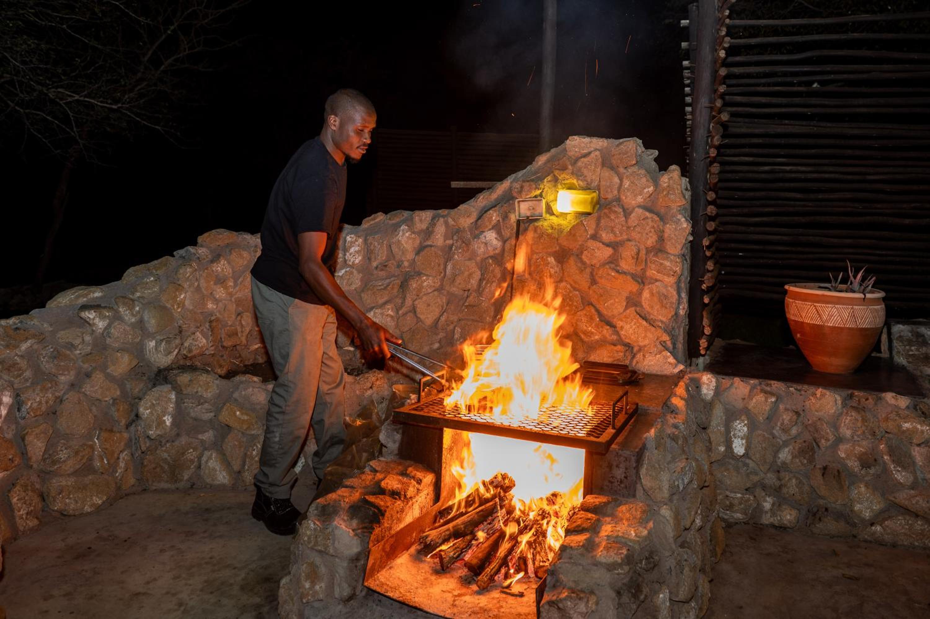 Foxy Crocodile Bush Lodge & Kruger Safaris