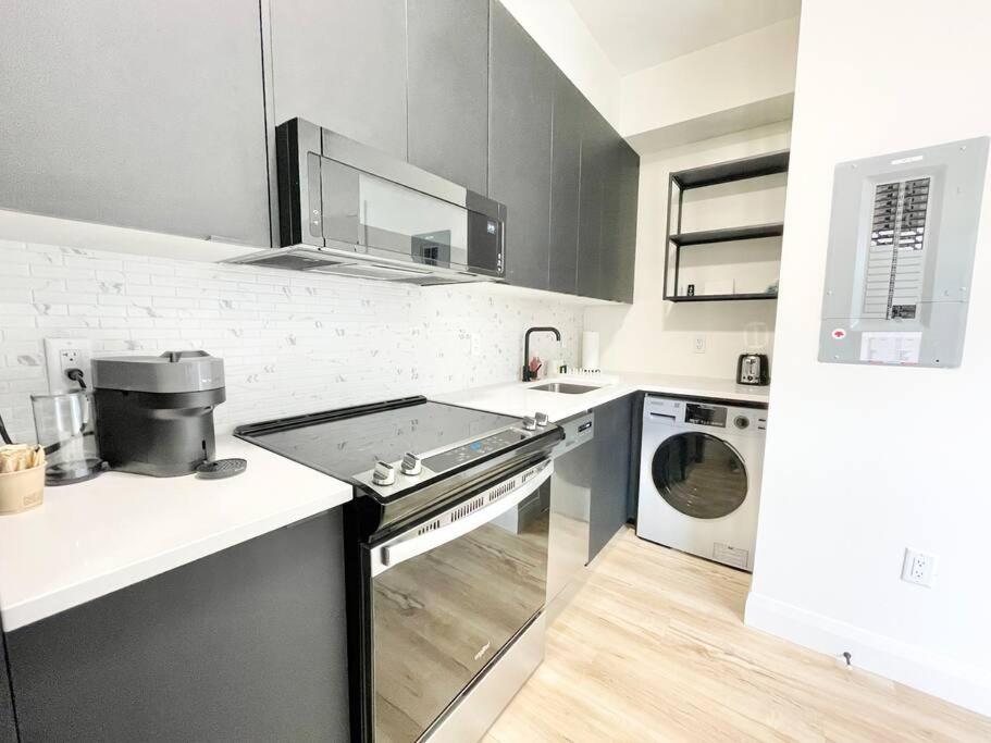 Charming 1 Bed Apt in Prime Westboro