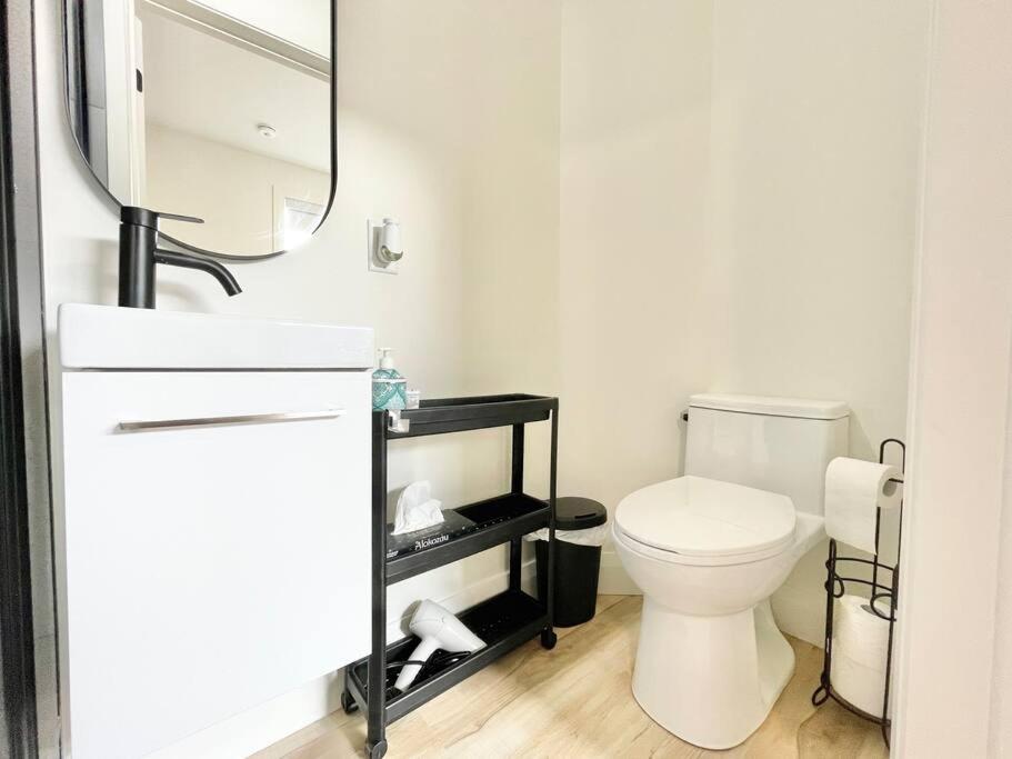 Charming 1 Bed Apt in Prime Westboro