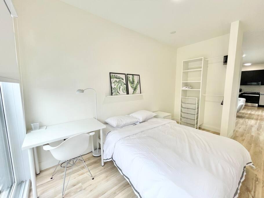 Charming 1 Bed Apt in Prime Westboro