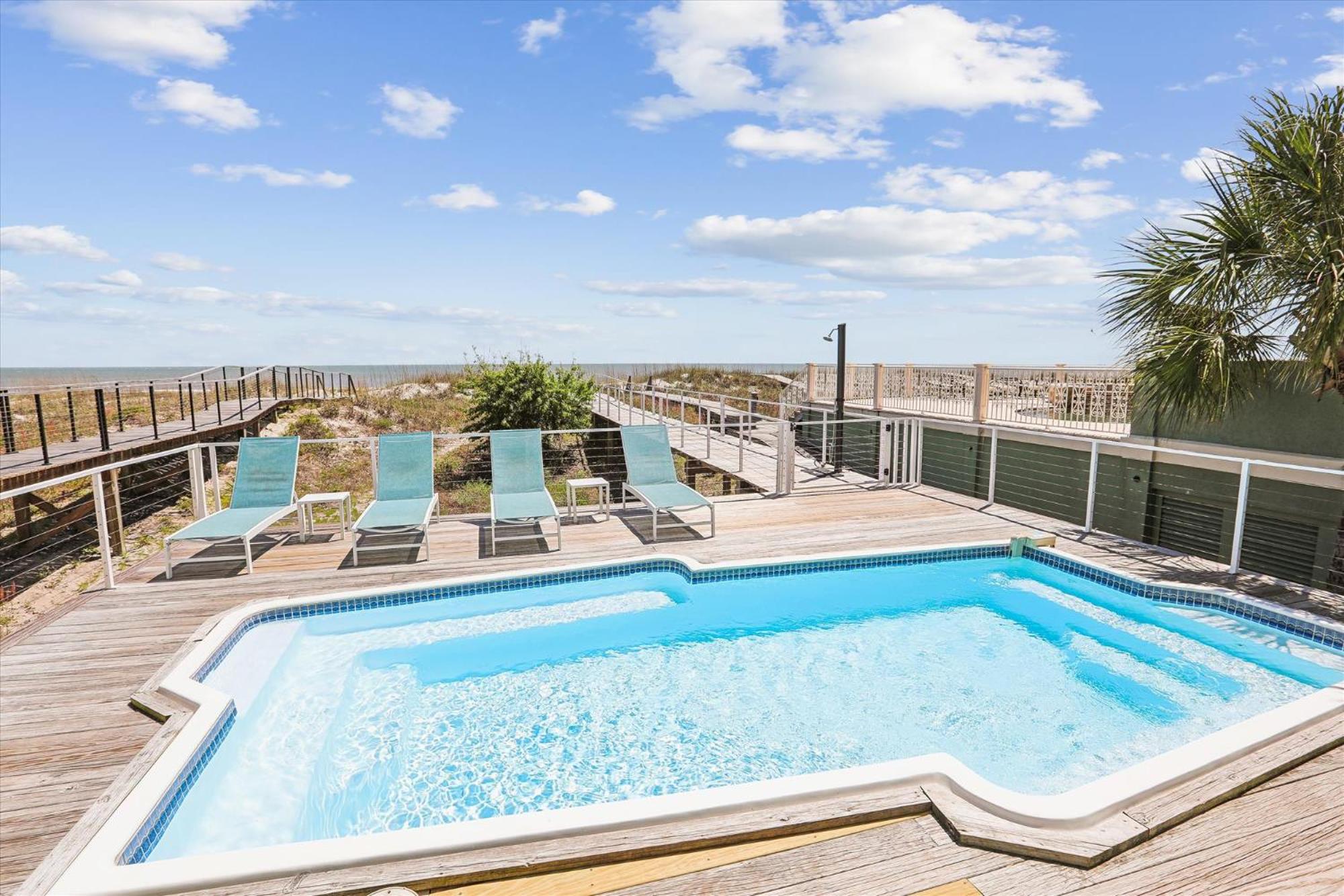 2 Collier Beach- Oceanfront, Dog Friendly , Private Pool, FREE Activities view 4