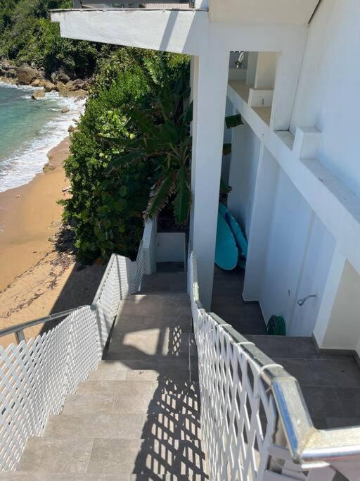 Beachfront Gem Luxury Villa with Infinity Pool view 4