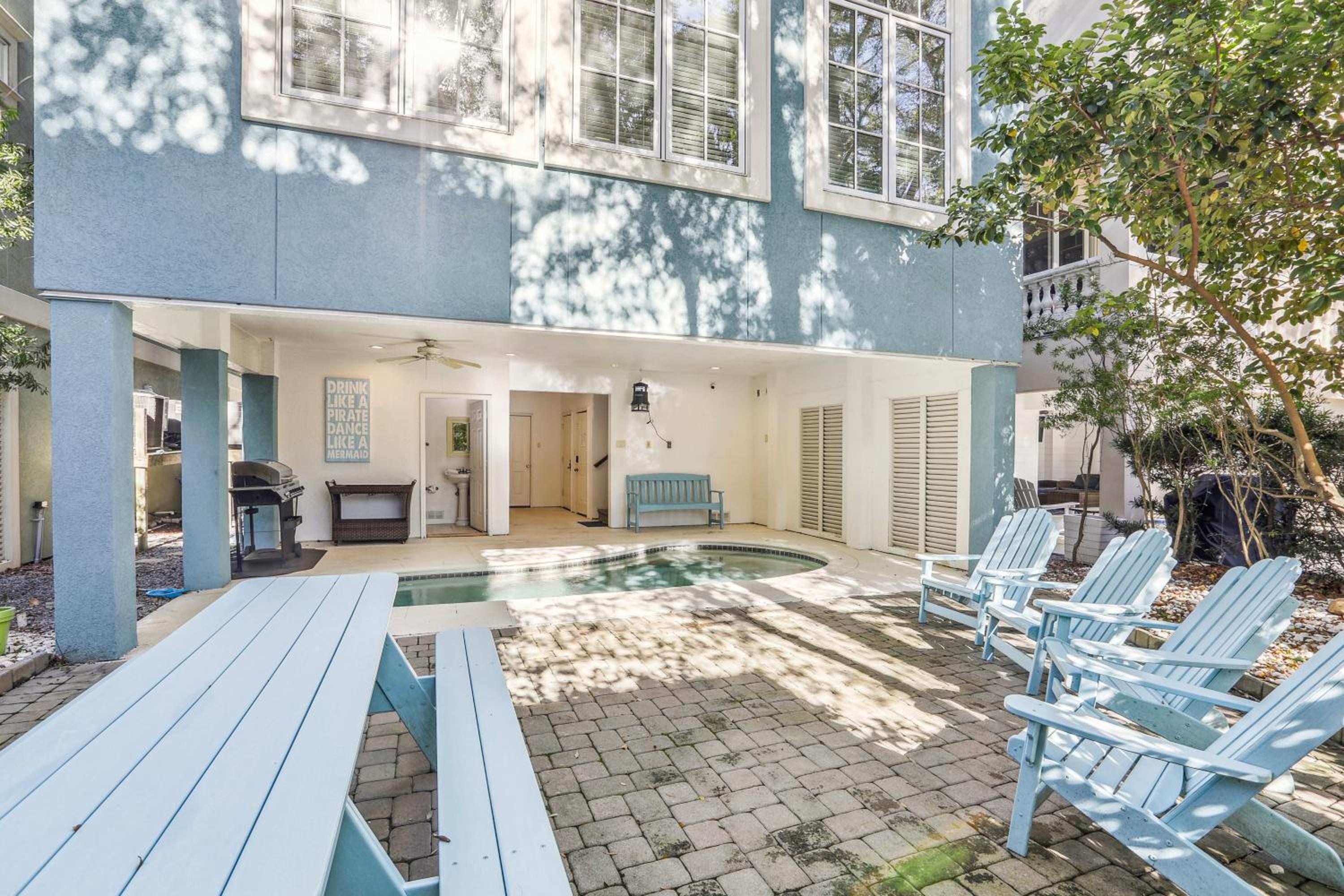 27 Corine Lane- Near Ocean Home with Pool, Seasonal Beach Shuttle! FREE Activities Included