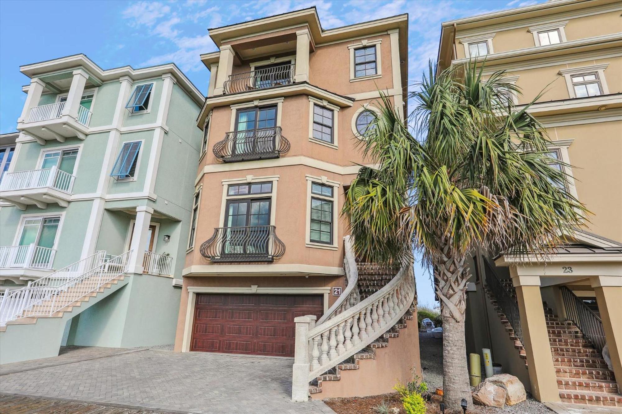 21 Singleton Beach- Oceanfront, Pool, Private Beach Access! Free Activities Included view 5