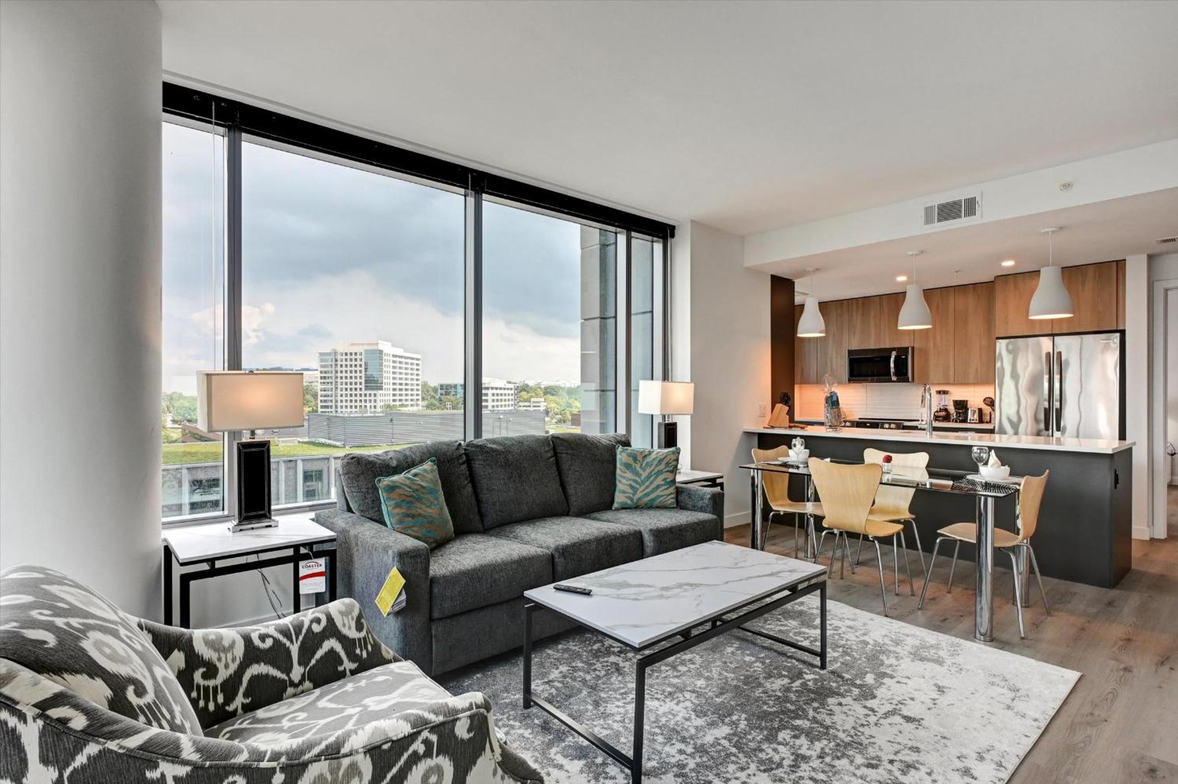 Global Luxury Suites at Town Center view 4