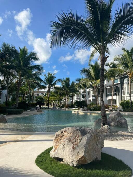A private cozy-beach apartment in Dominicus