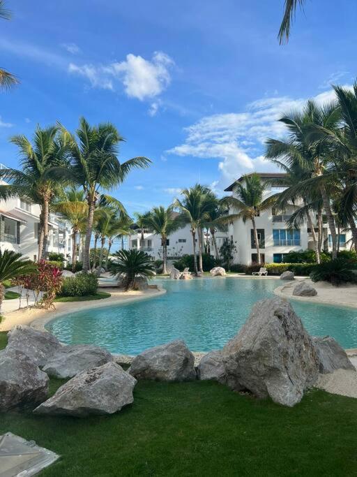 A private cozy-beach apartment in Dominicus