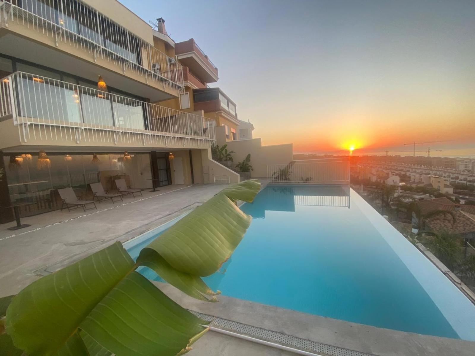 Spacious villa with great views!