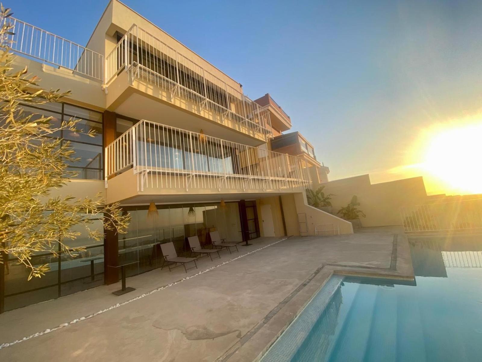 Spacious villa with great views!