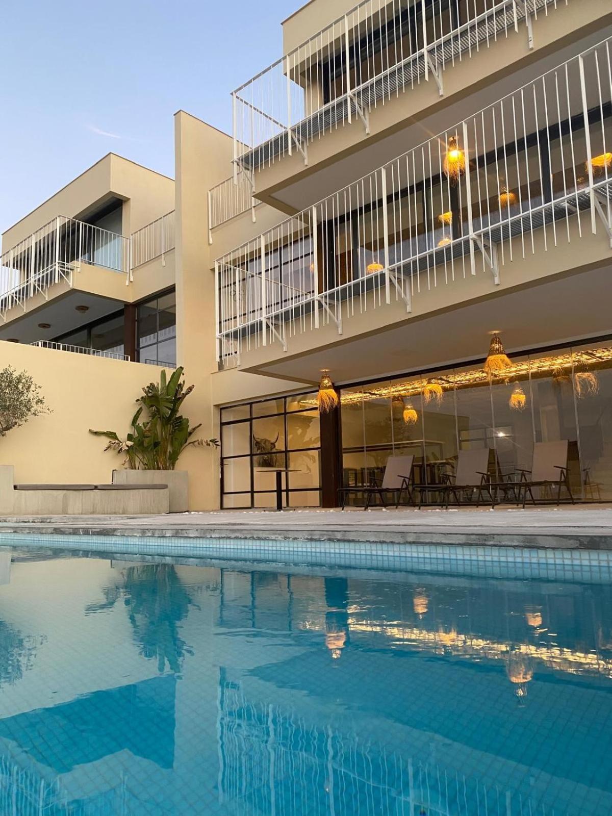 Spacious villa with great views!