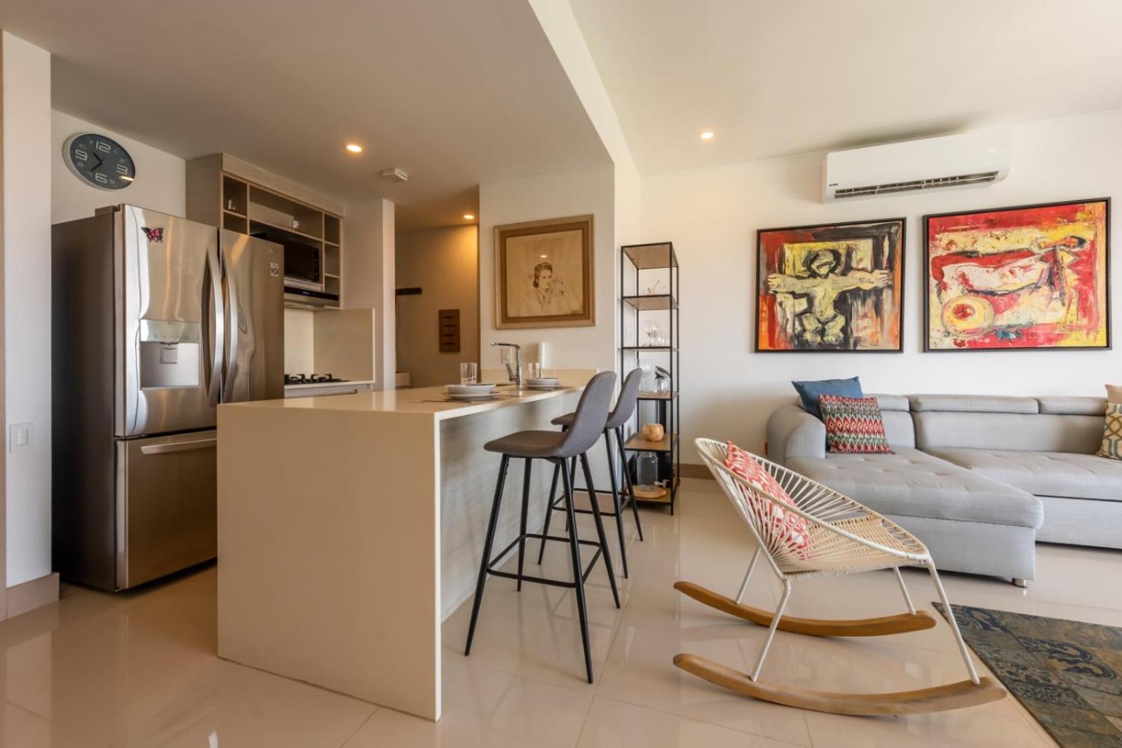 Frente al Mar, con playa y 4 piscinas en Cartagena