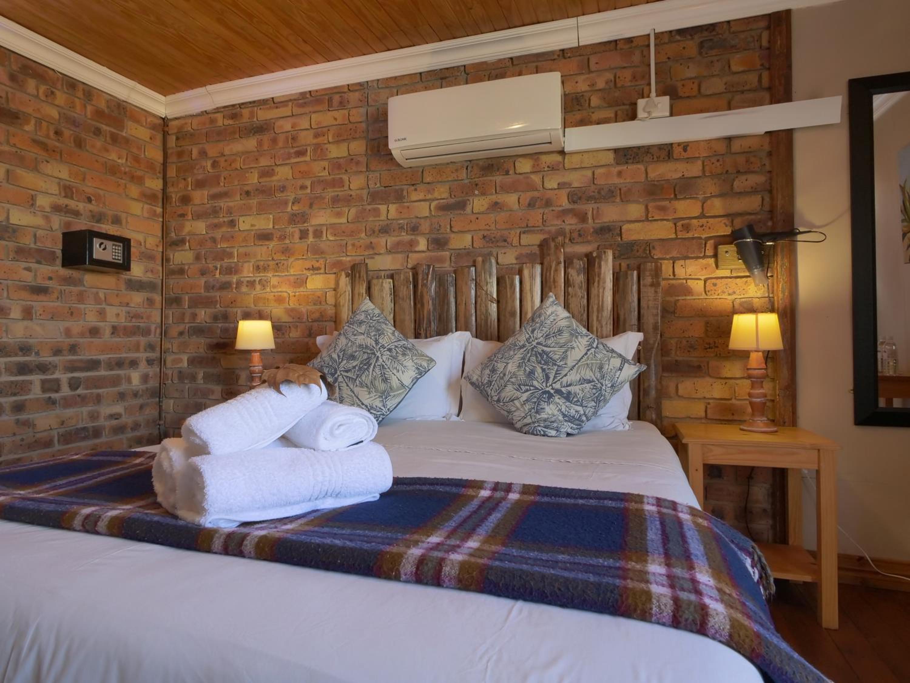 Autumn Breeze Manor Guest House
