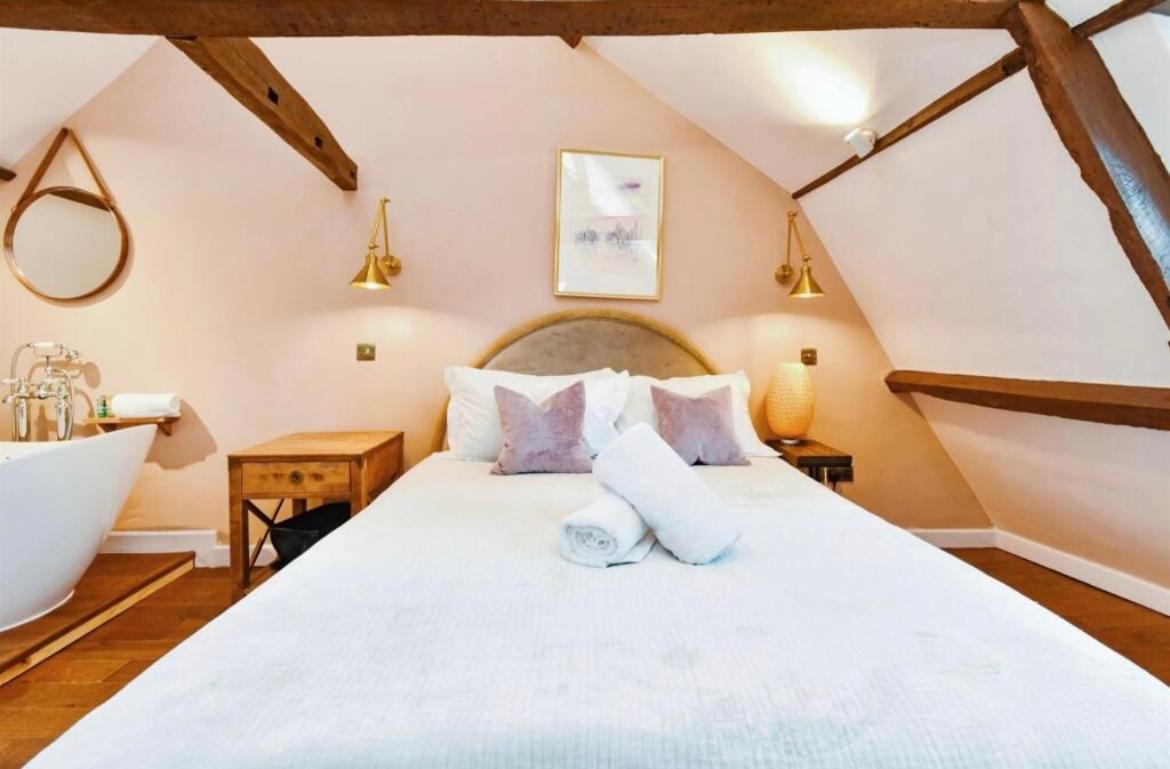 Rose & Star Cottage view 4