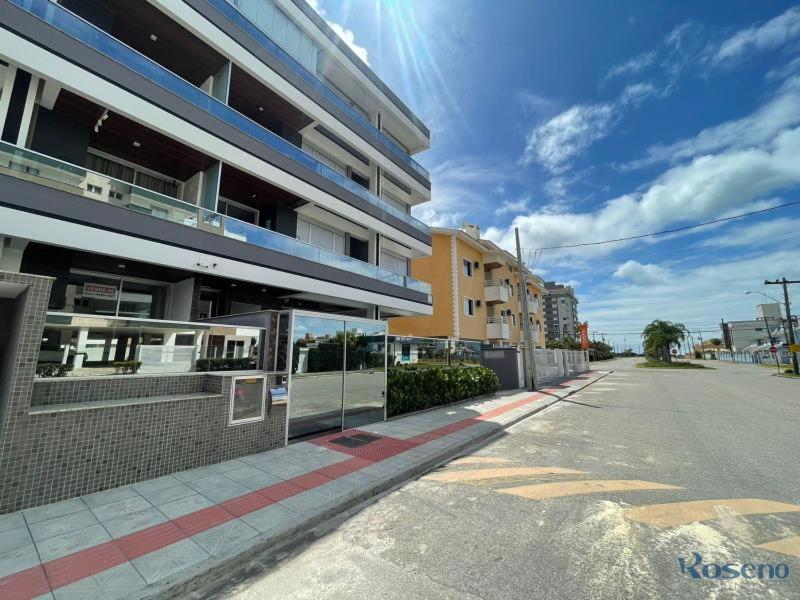 Cód 66 - Excelente apartamento á 350 do mar