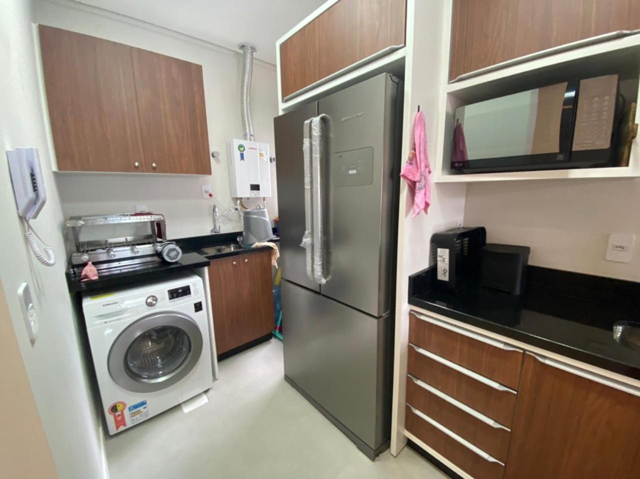 Cód 66 - Excelente apartamento á 350 do mar