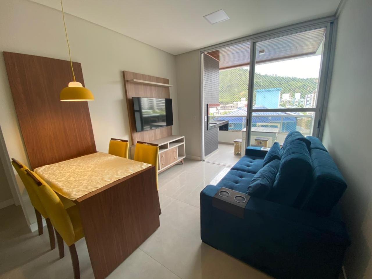 Cód 66 - Excelente apartamento á 350 do mar