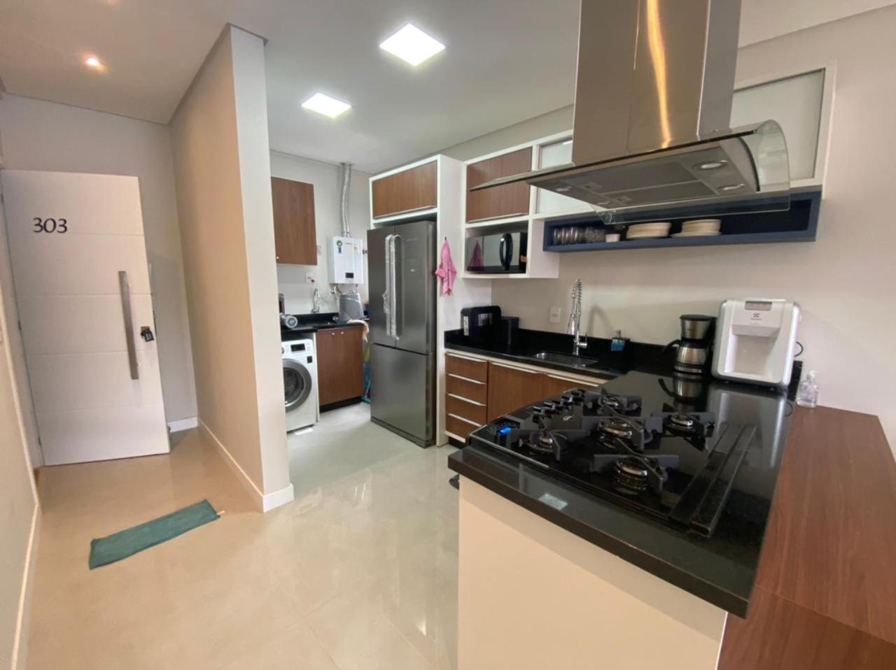 Cód 66 - Excelente apartamento á 350 do mar