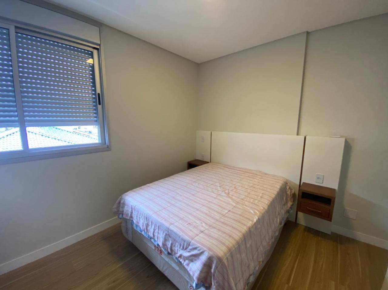 Cód 66 - Excelente apartamento á 350 do mar