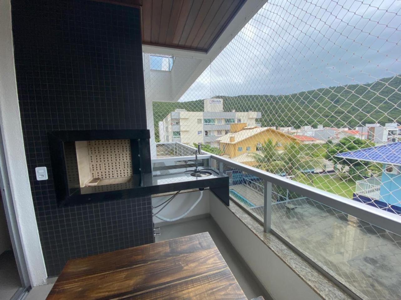 Cód 66 - Excelente apartamento á 350 do mar