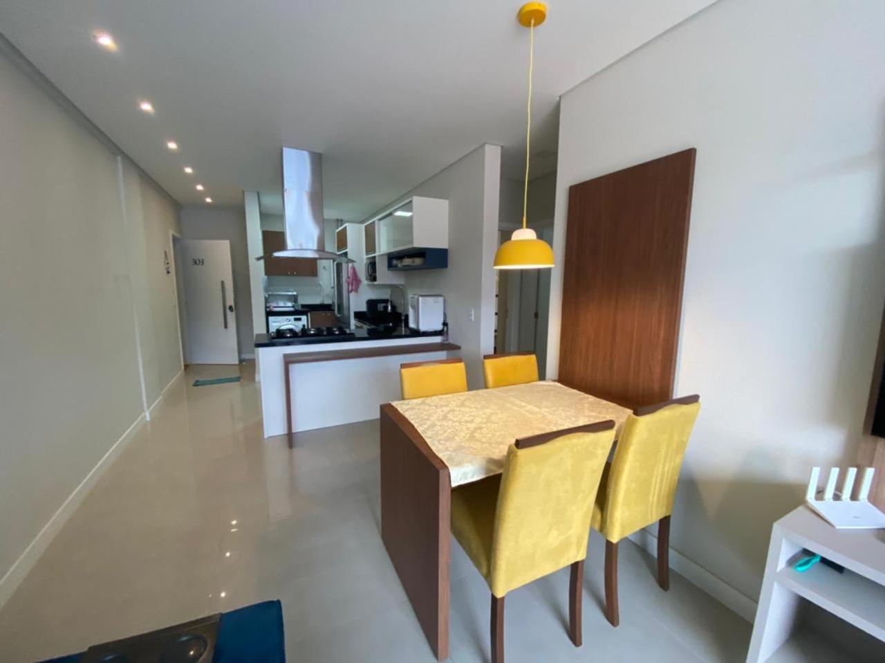 Cód 66 - Excelente apartamento á 350 do mar