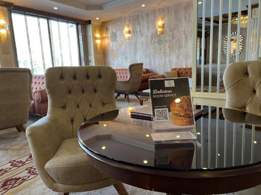 Hotel Buyuk Hamit becomes Buyuk Hamit Otel. - Image 46