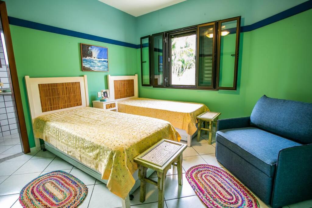 Casa maravilhosa c piscina, jardim, churrasqueira