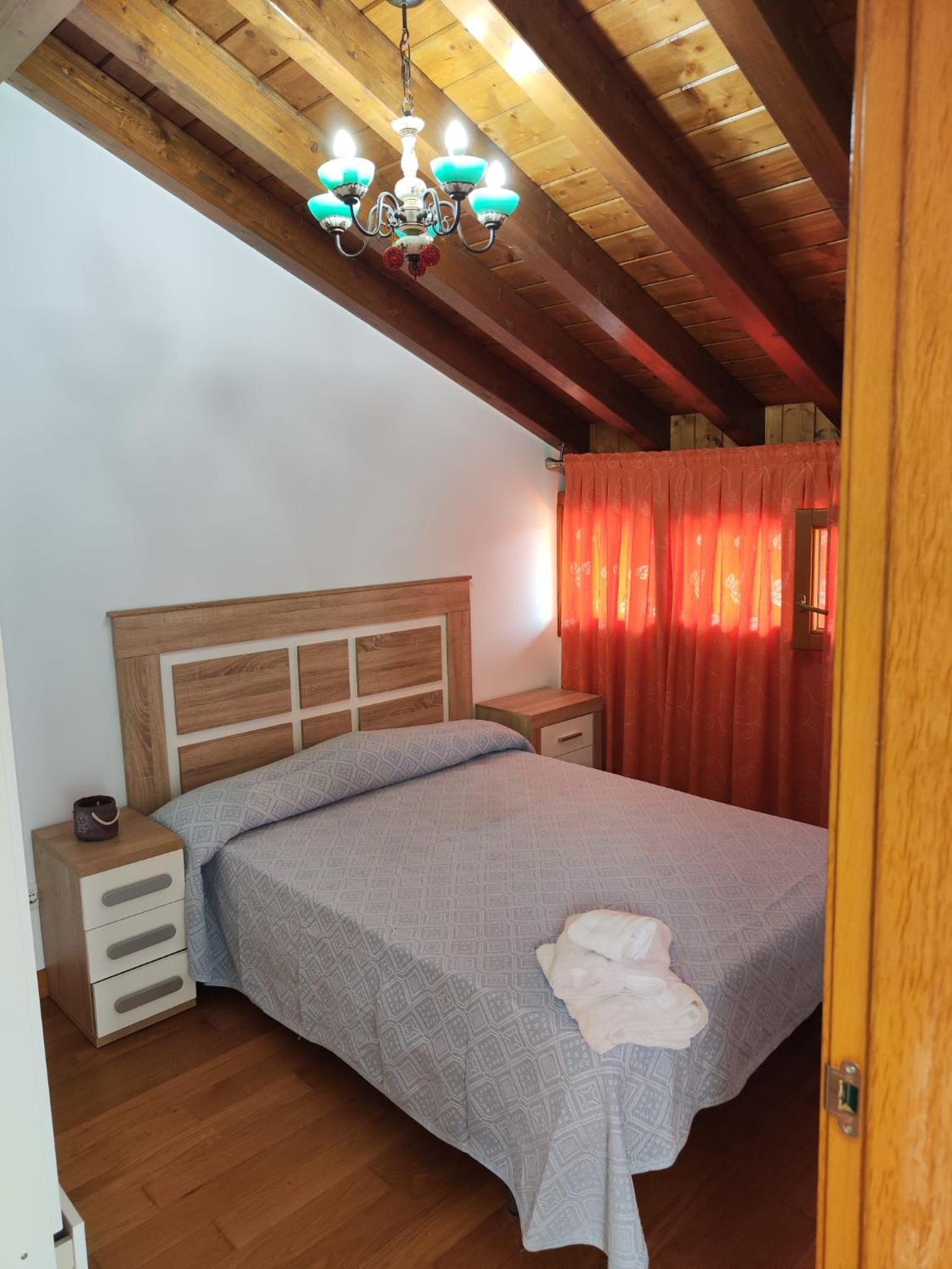 La Casa de la Bolera view 2