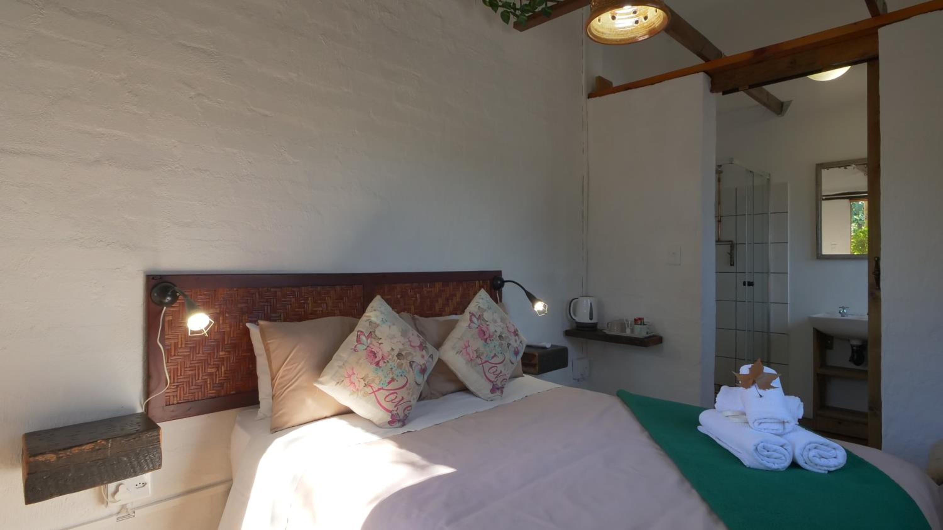 Autumn Breeze Manor Guest House