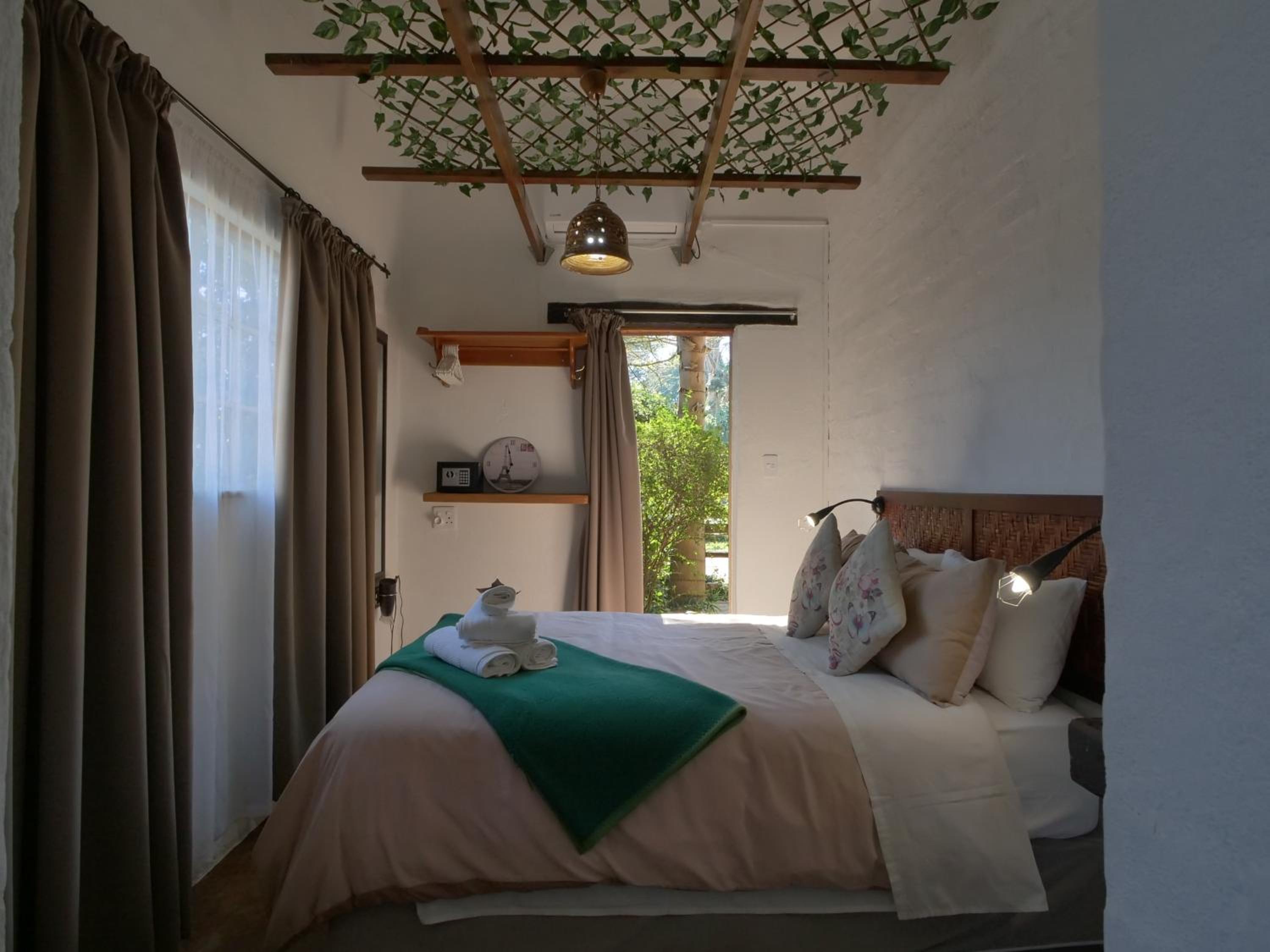 Autumn Breeze Manor Guest House