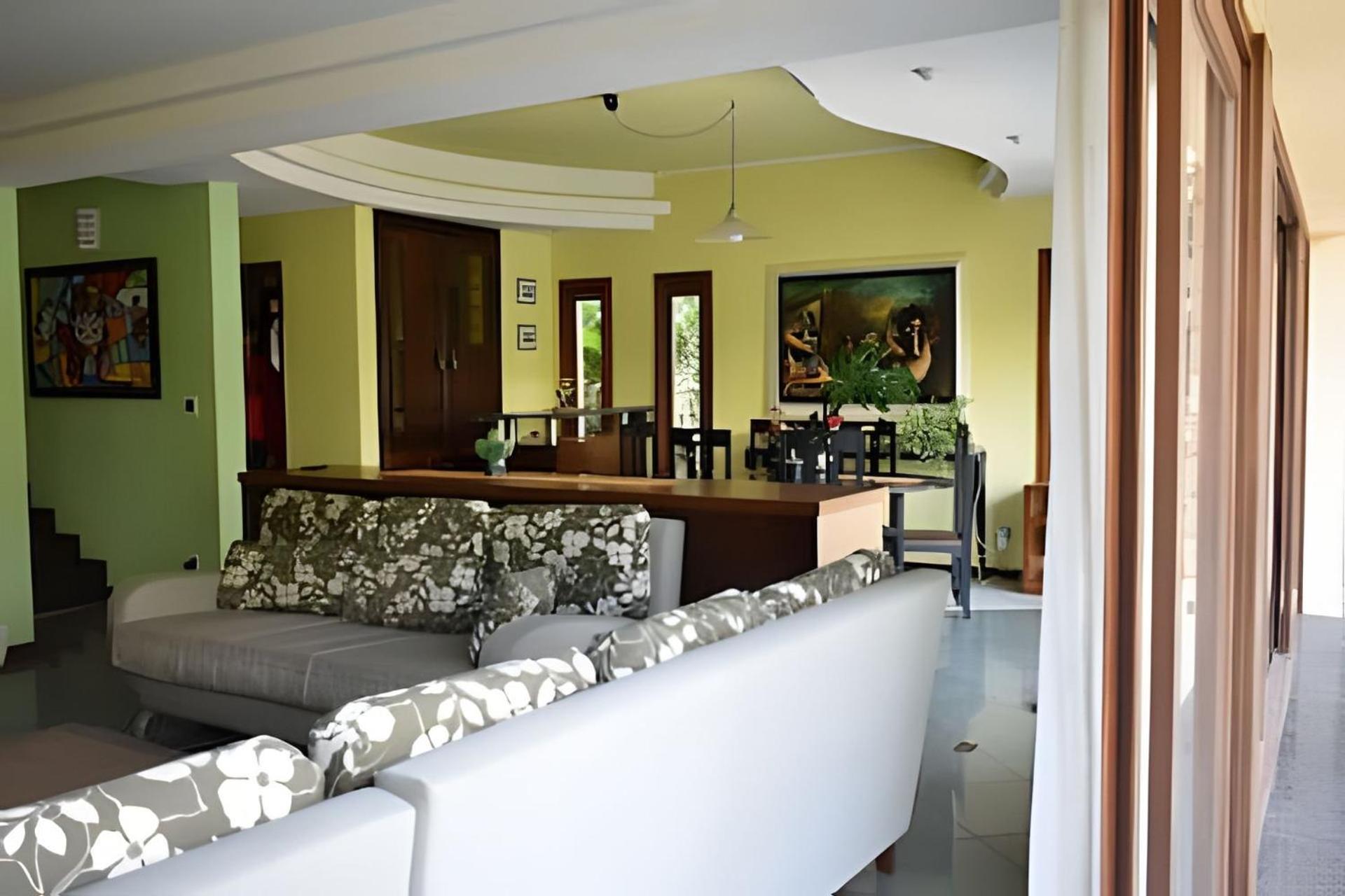 Recanto com Piscina, Gourmet, Lareira e Playground