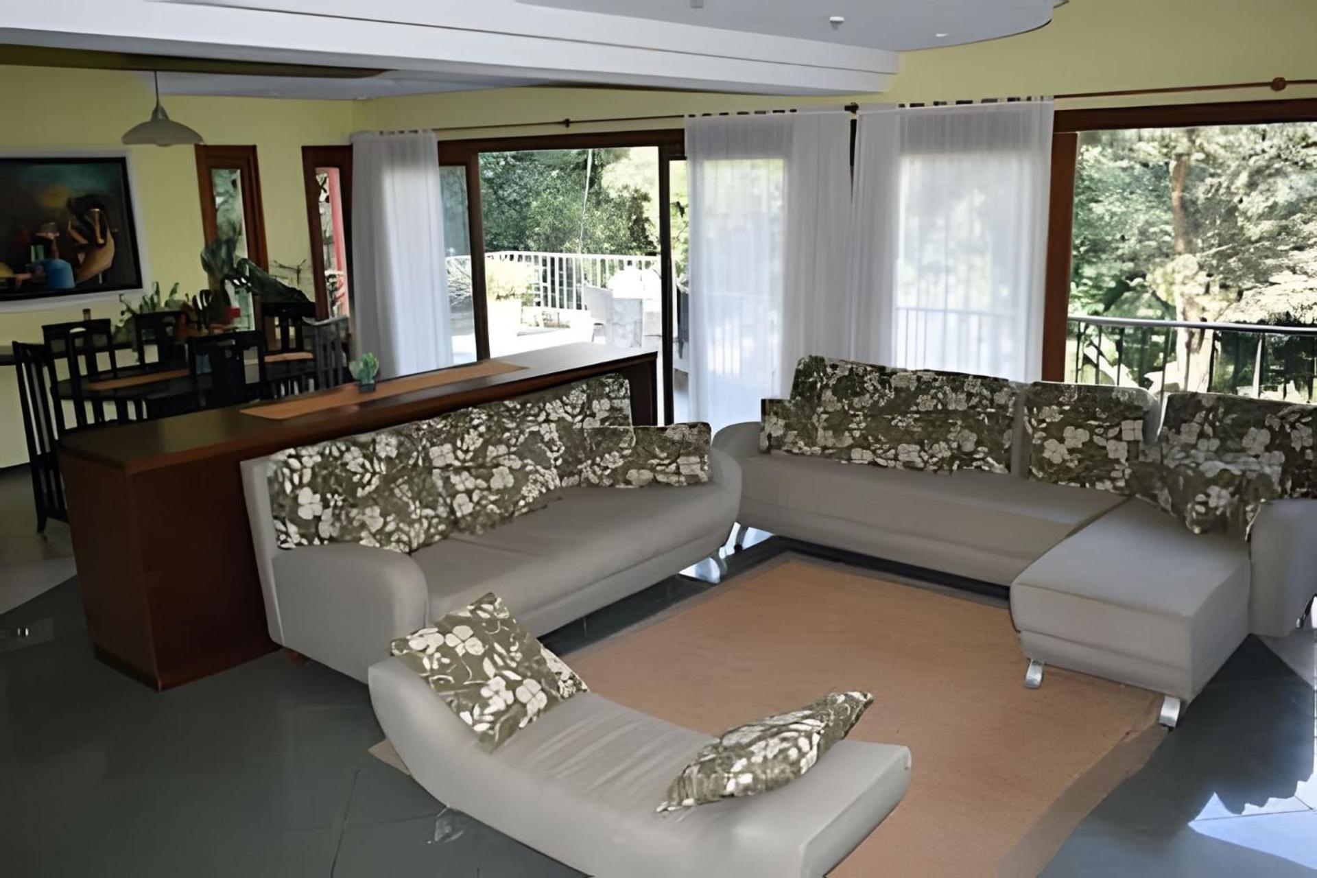 Recanto com Piscina, Gourmet, Lareira e Playground