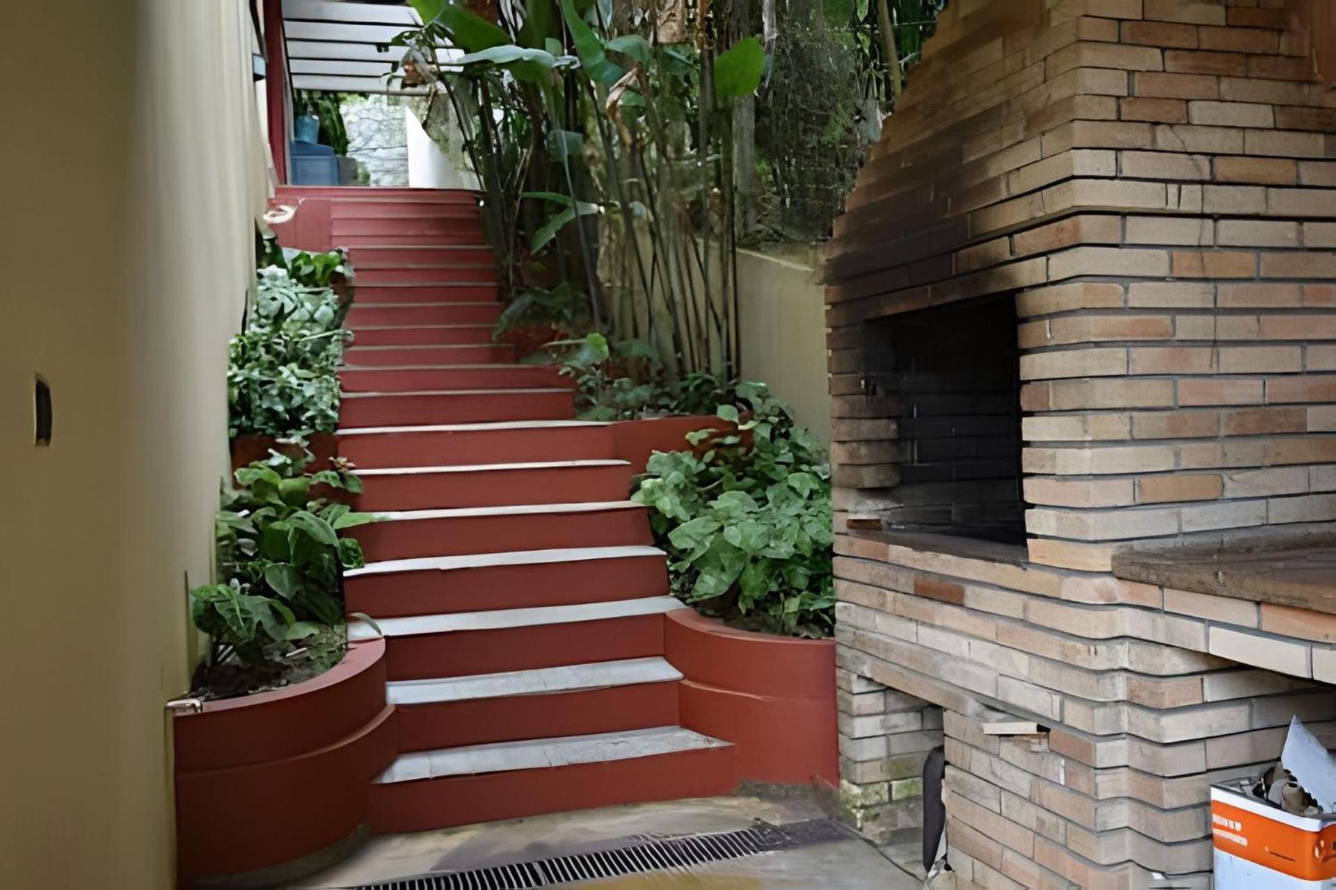 Recanto com Piscina, Gourmet, Lareira e Playground