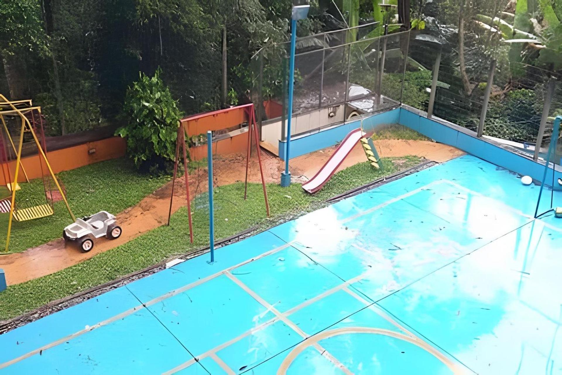 Recanto com Piscina, Gourmet, Lareira e Playground