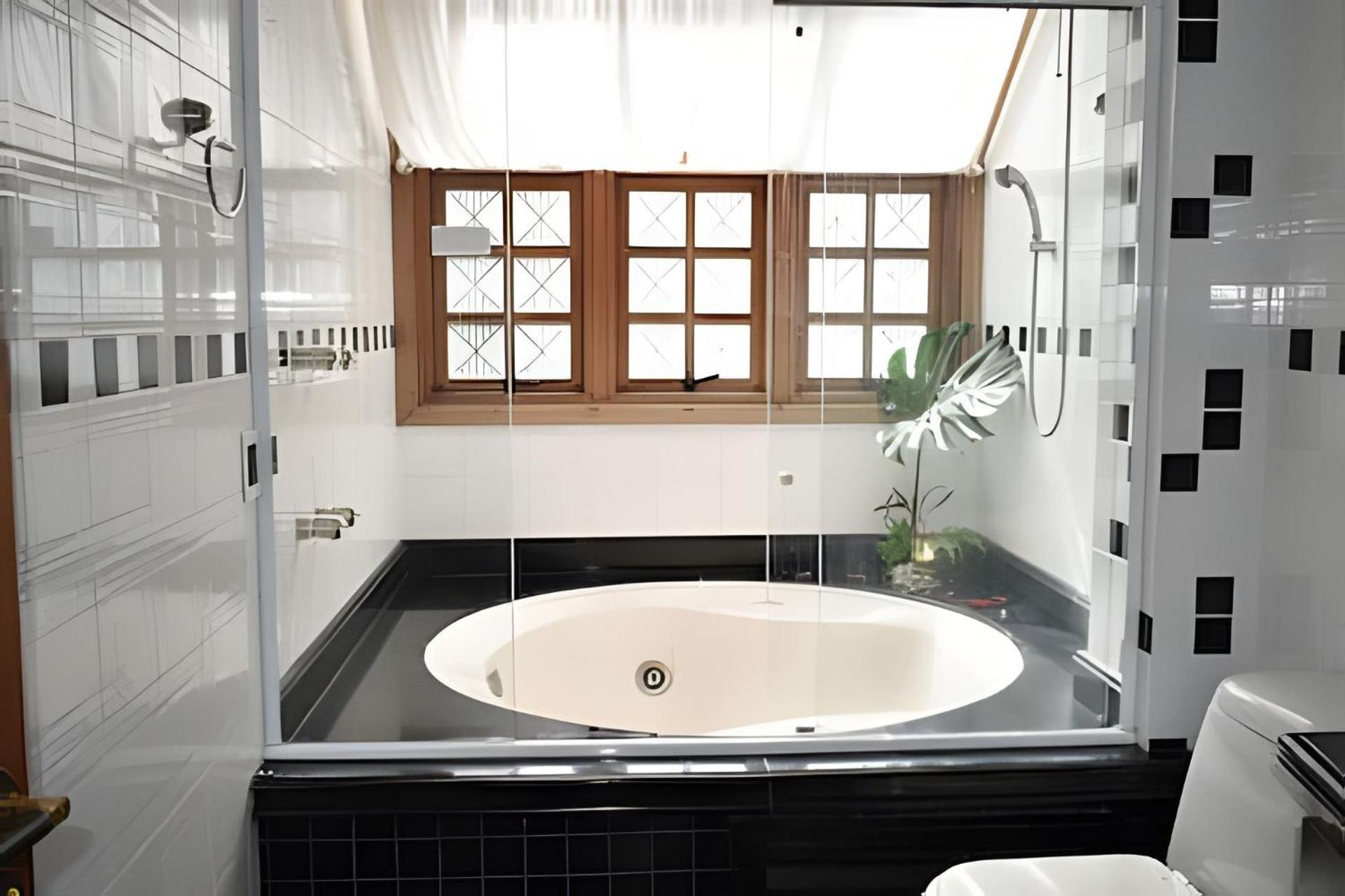 Recanto com Piscina, Gourmet, Lareira e Playground