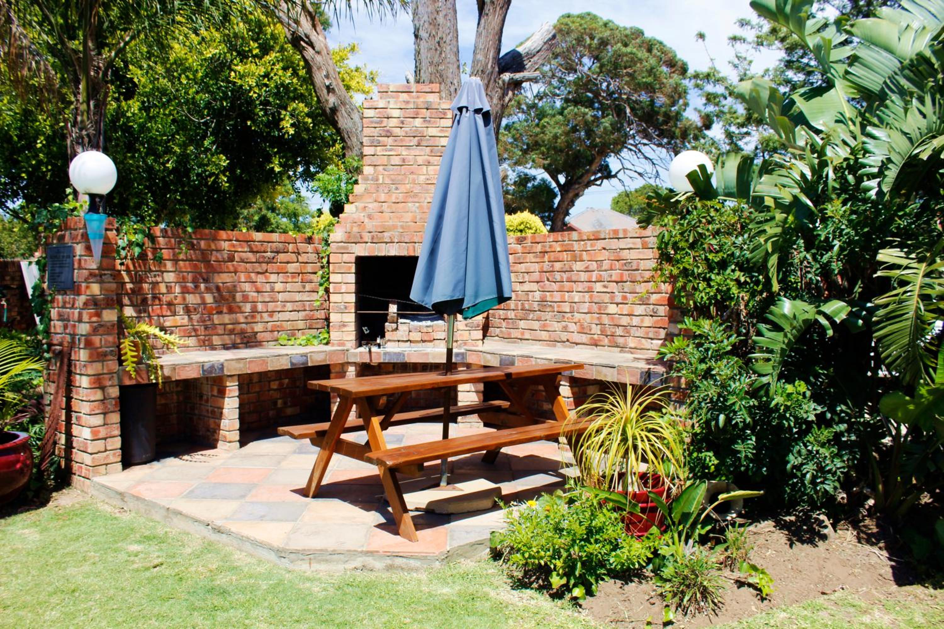 Amani Guest Lodge