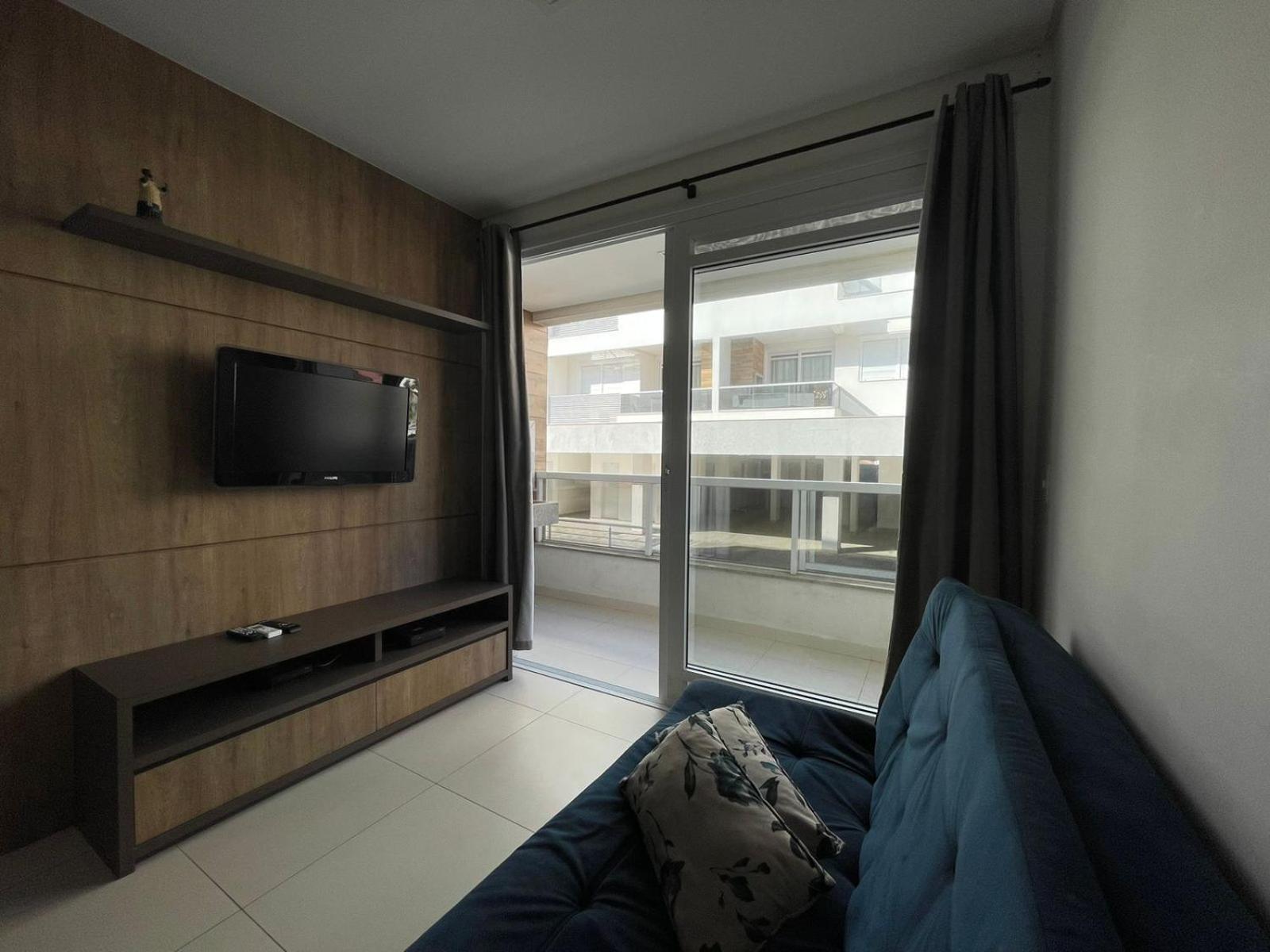 Apartamento dois quartos, condomínio Espelho Das Águas