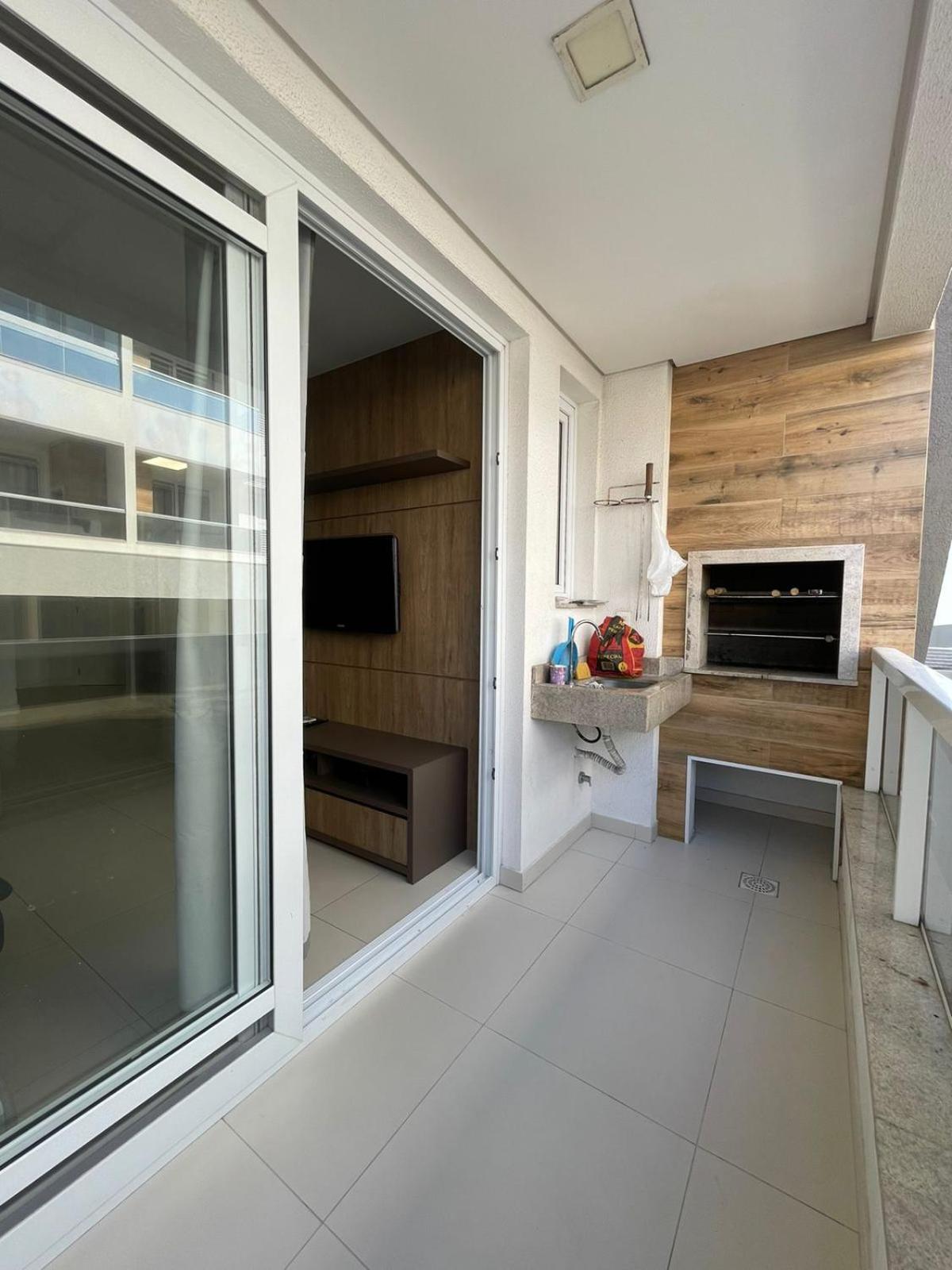 Apartamento dois quartos, condomínio Espelho Das Águas