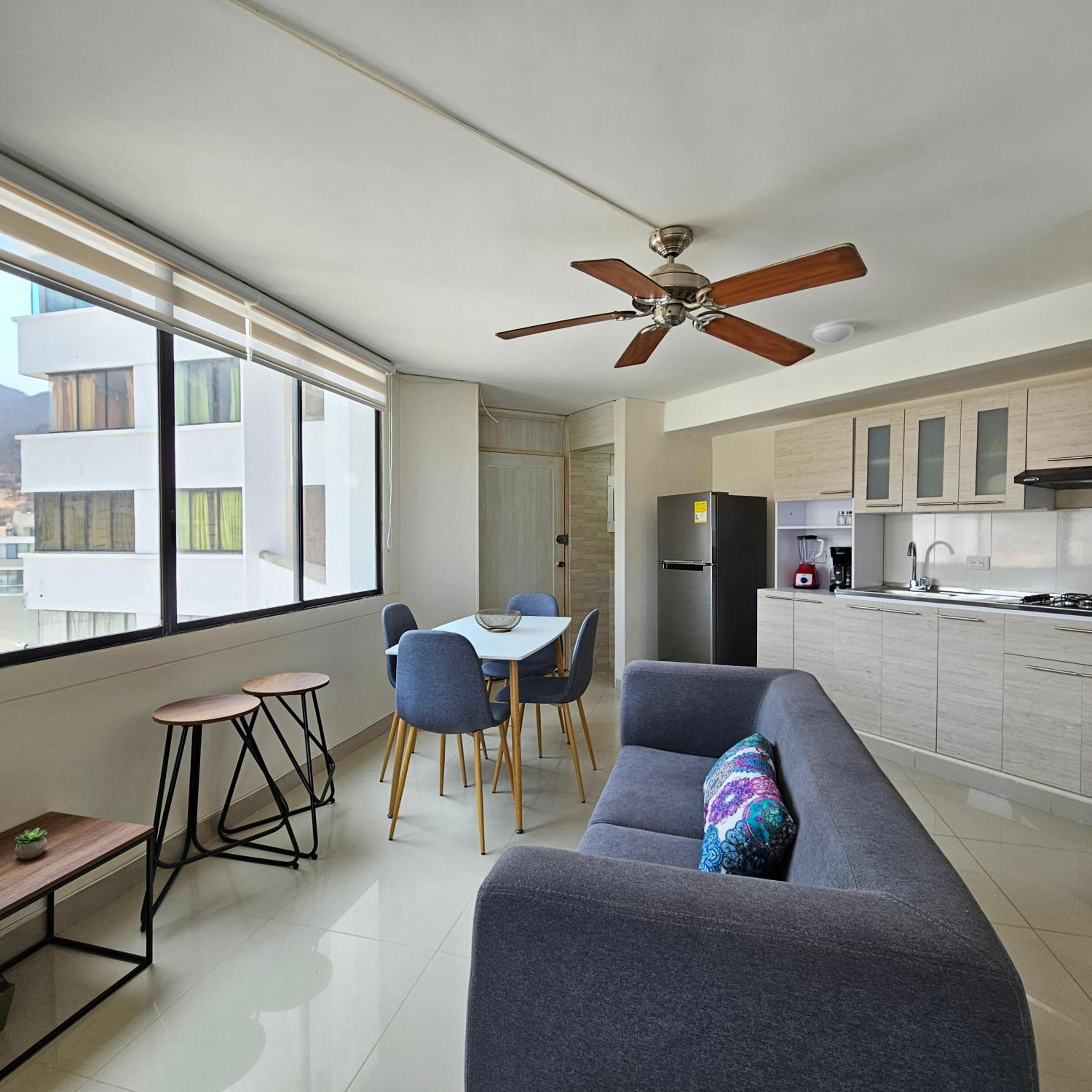 Apartamento justo frente a la playa en El Rodadero