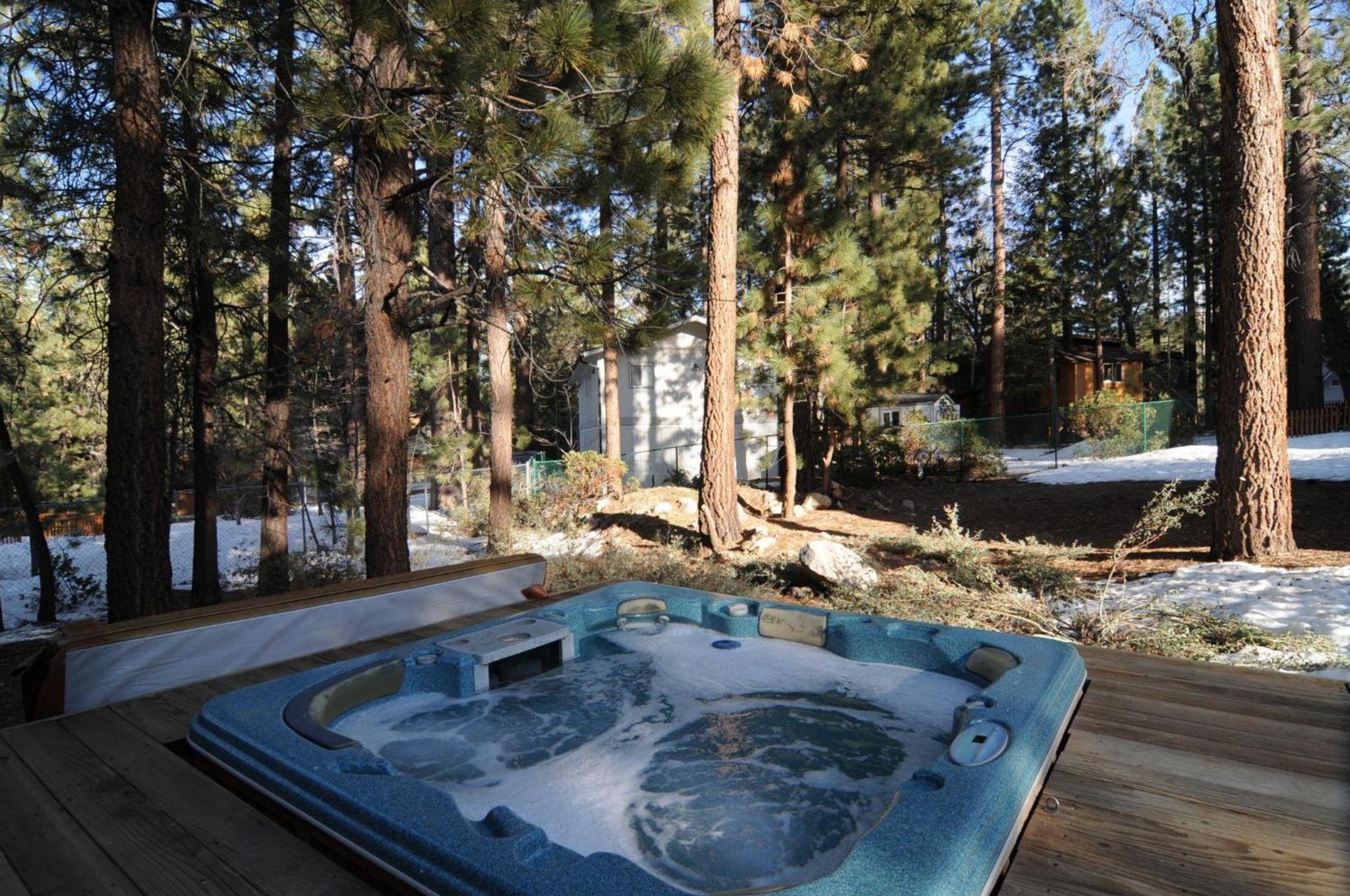 No. 16 Pine Lodge Outdoor Spa