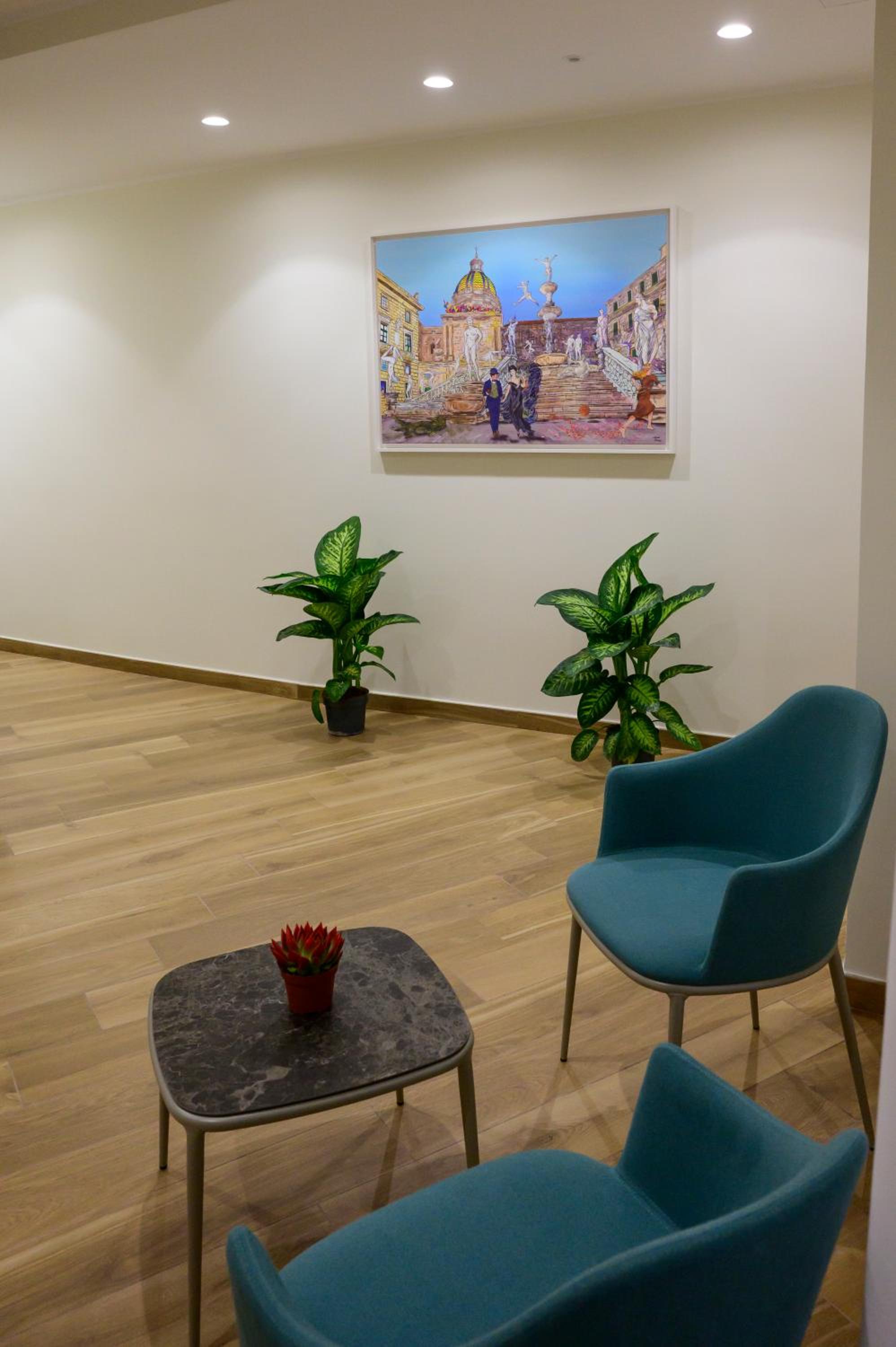 Hotel Maqueda - Room & Suite - Image 1