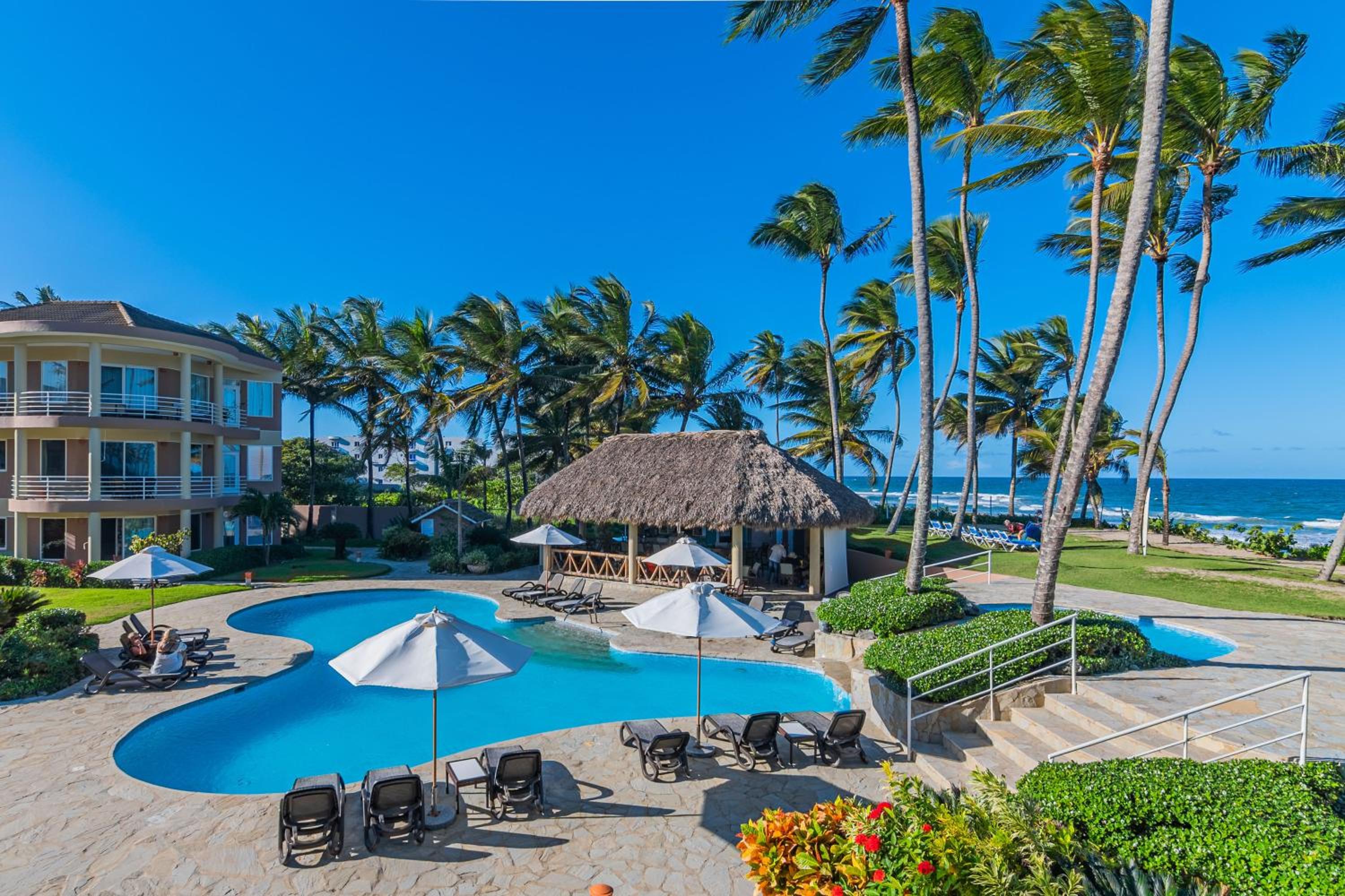 Truly Beachfront at Quiet Beach